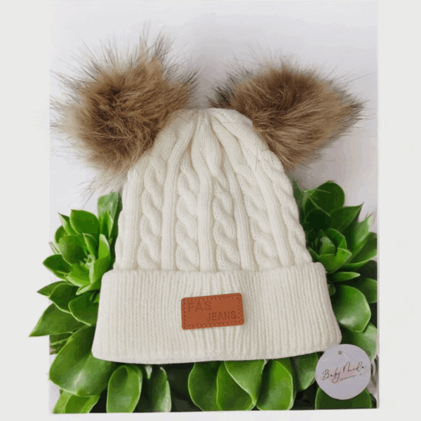 Czapka niemowlęca z pomponami - 12- 24 m- cy